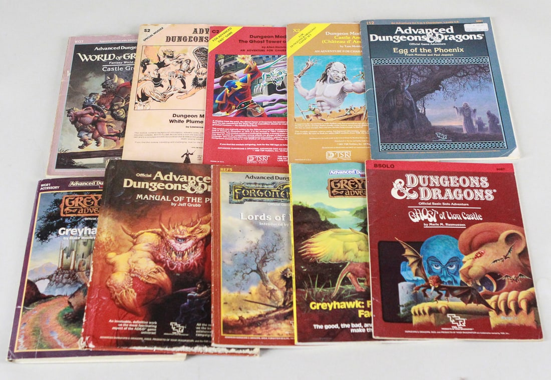 Lot of 10 Dungeons & Dragons Magazines  Classic Issues for Enthusiasts (1 of 1)