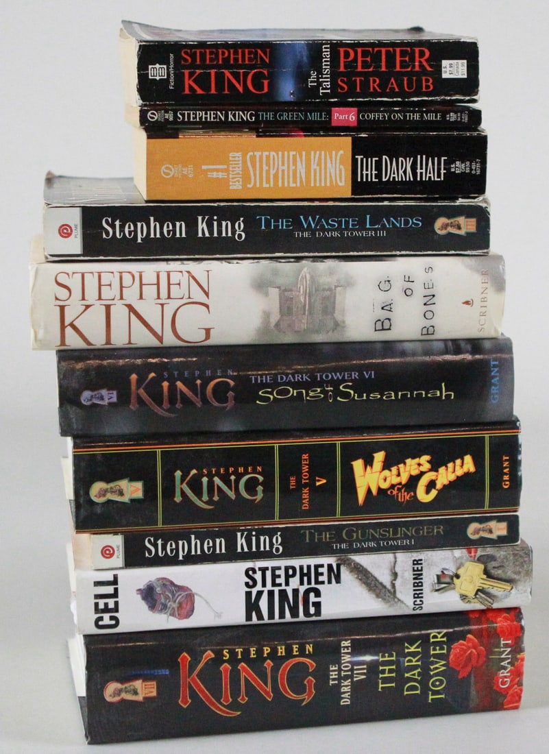 Lot of 10 Stephen King Novels Mixed Titles (1 of 1)
