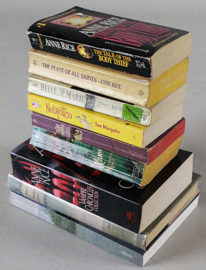 Lot of 9 Fiction and Horror Books (1 of 1)