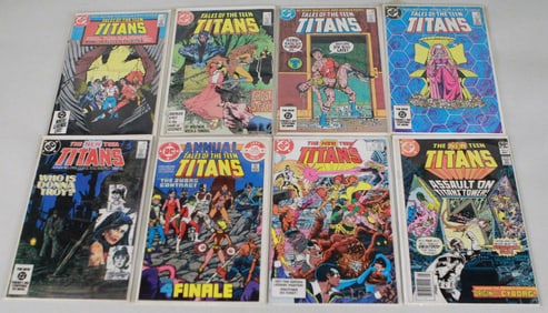 Lot of 8 The New Teen Titans Comic Books