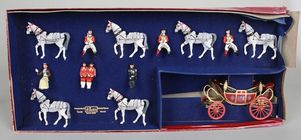 Britains Historical Series Lead Soldiers & Royal Carriage Set / Boxed