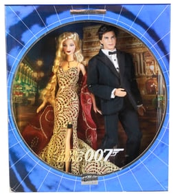 2002 Barbie Collector Edition James Bond 007 Ken & Barbie Gift Set – NRFB with COA