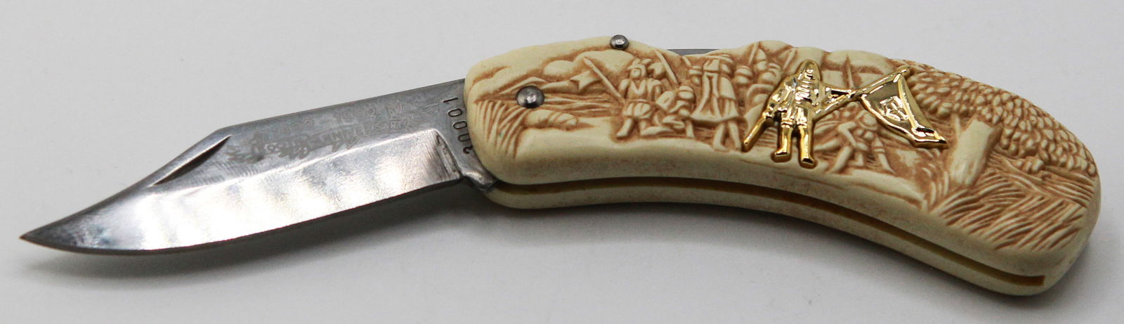 Commemorative Folding Knife with Embossed Colonial Scene and Ship (1 of 3)