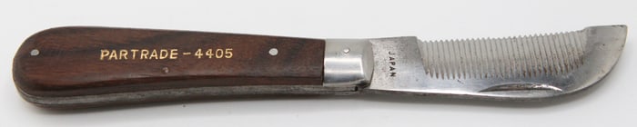 Partrade 4405 Folding Hoof Knife with Wooden Handle – Japan