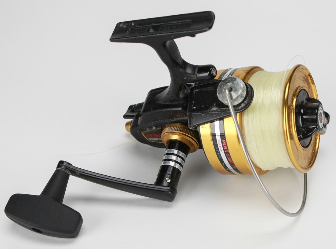 Penn 9500SS High-Speed Spinning Fishing Reel with Line and Manual (1 of 5)