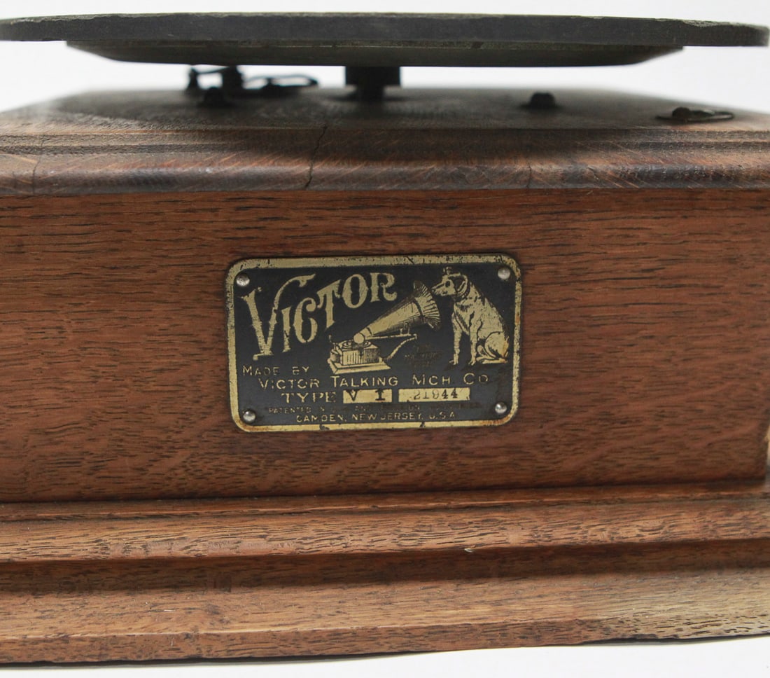 Antique Victor Type V-1 Talking Machine / External Horn Gramophone / Oak Case - 3