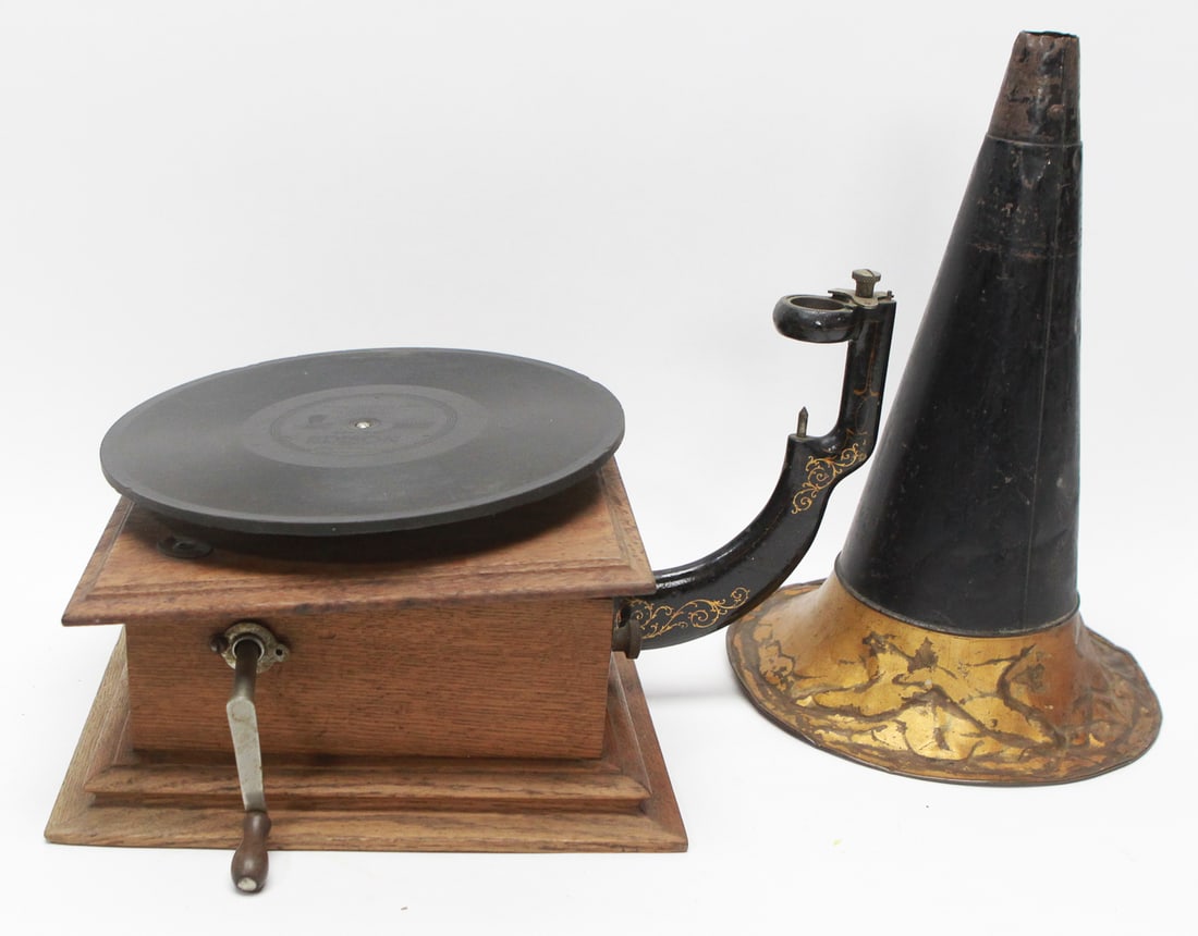 Antique Victor Type V-1 Talking Machine / External Horn Gramophone / Oak Case - 8