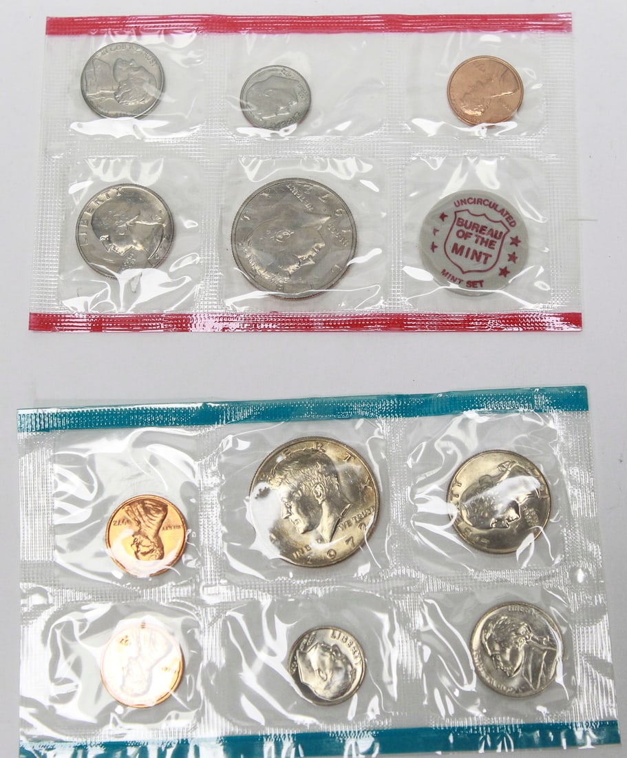 1972 United States Mint Uncirculated Coin Set in Original Government Packaging: Original 1972 United States Mint Uncirculated Coin Set housed in its original U.S. Mint cellophane packaging. The set includes both Philadelphia and Denver Mint issues of the Lincoln cent, Jefferson n