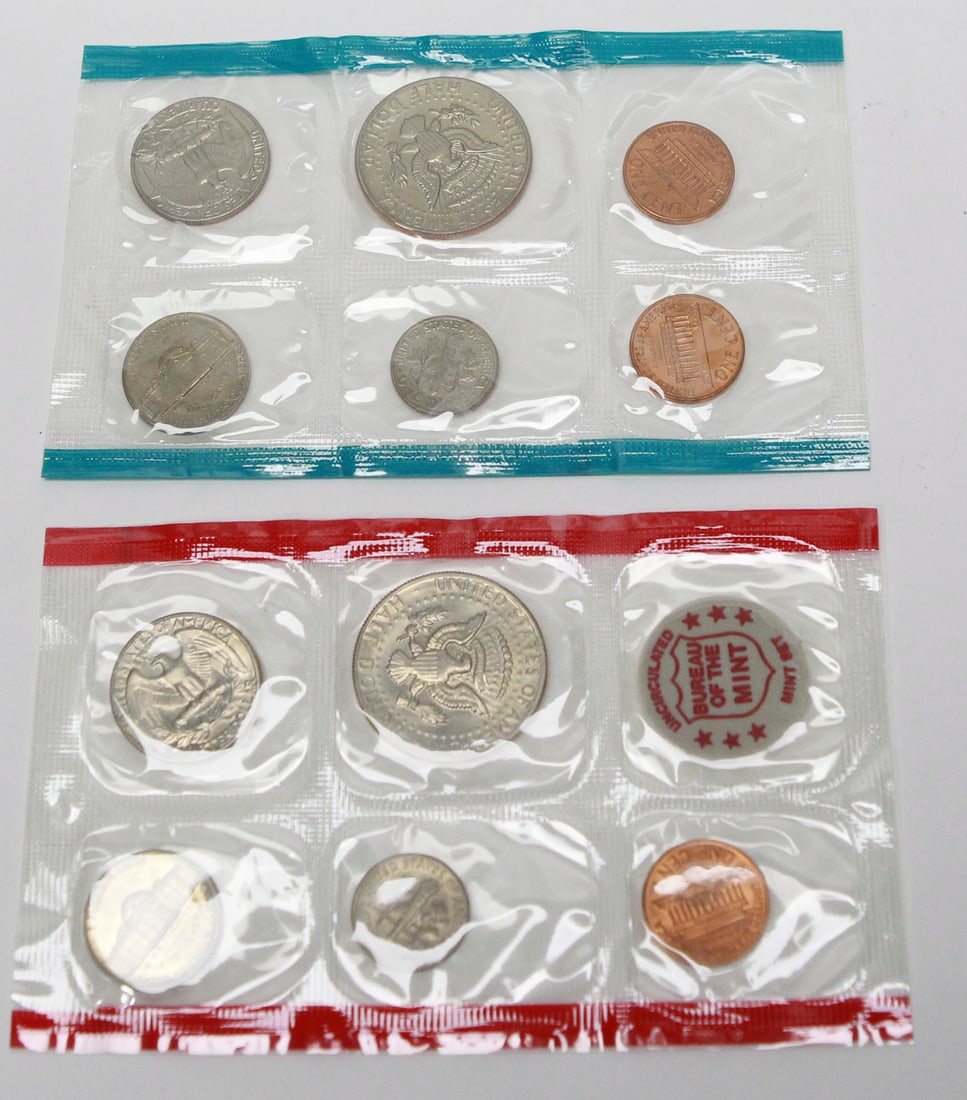 1971 U.S. Mint Uncirculated Coin Set - 2