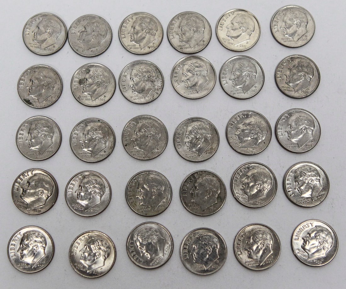Lot of 30 Roosevelt Dimes (1984–2011): Lot of 30 U.S. Roosevelt dimes dated approximately 1984–2011, including a variety of Philadelphia and Denver Mint issues. Coins are in circulated condition with light to moderate wear, showing