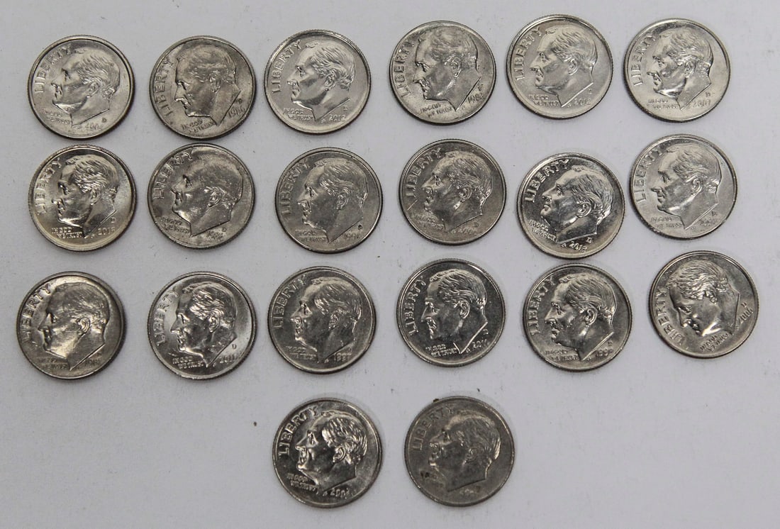 Lot of 20 Roosevelt Dimes (1986–2018): Lot of 20 U.S. Roosevelt dimes dated approximately 1986–2018, including Philadelphia and Denver Mint issues. Coins are in circulated condition with light to moderate wear and an attractive mix of