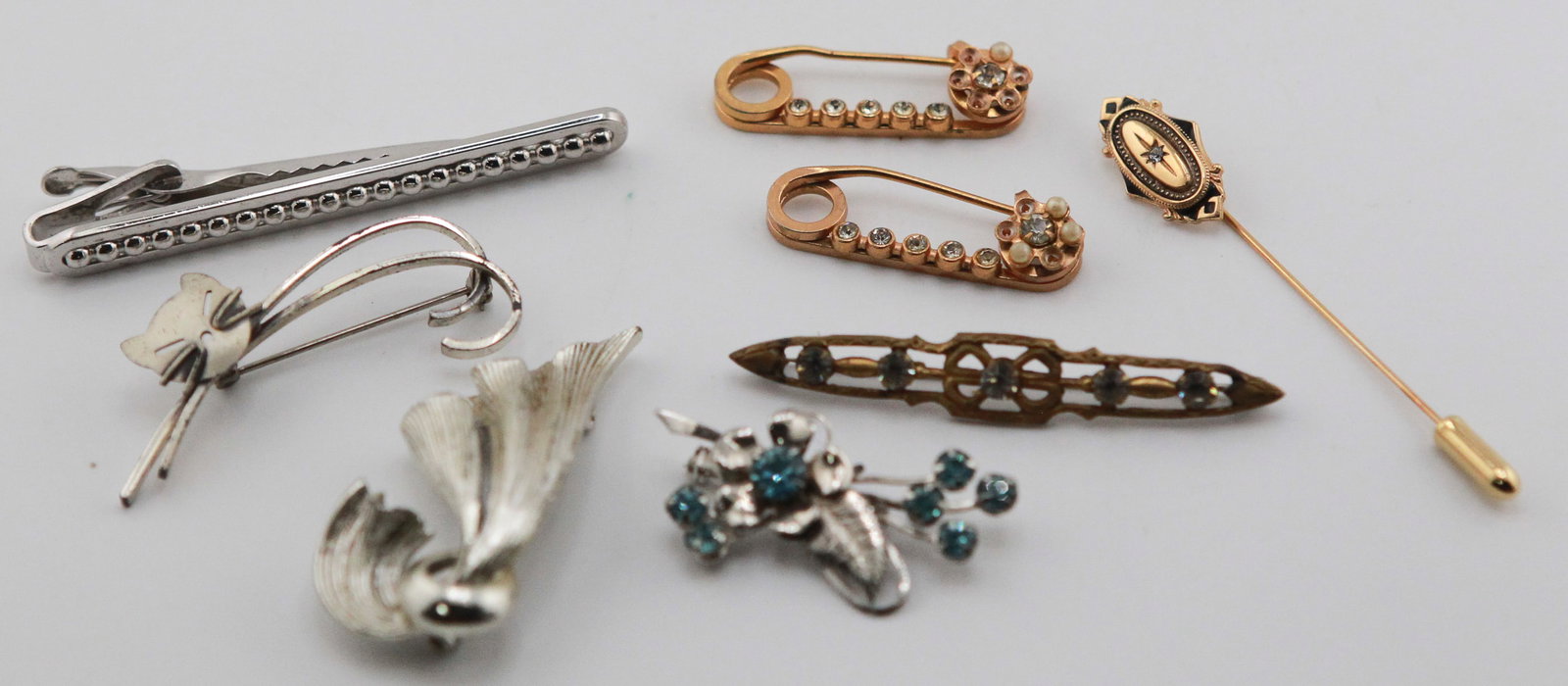 Lot of 8 Vintage Brooches, Tie Clip & Stick Pins (1 of 4)