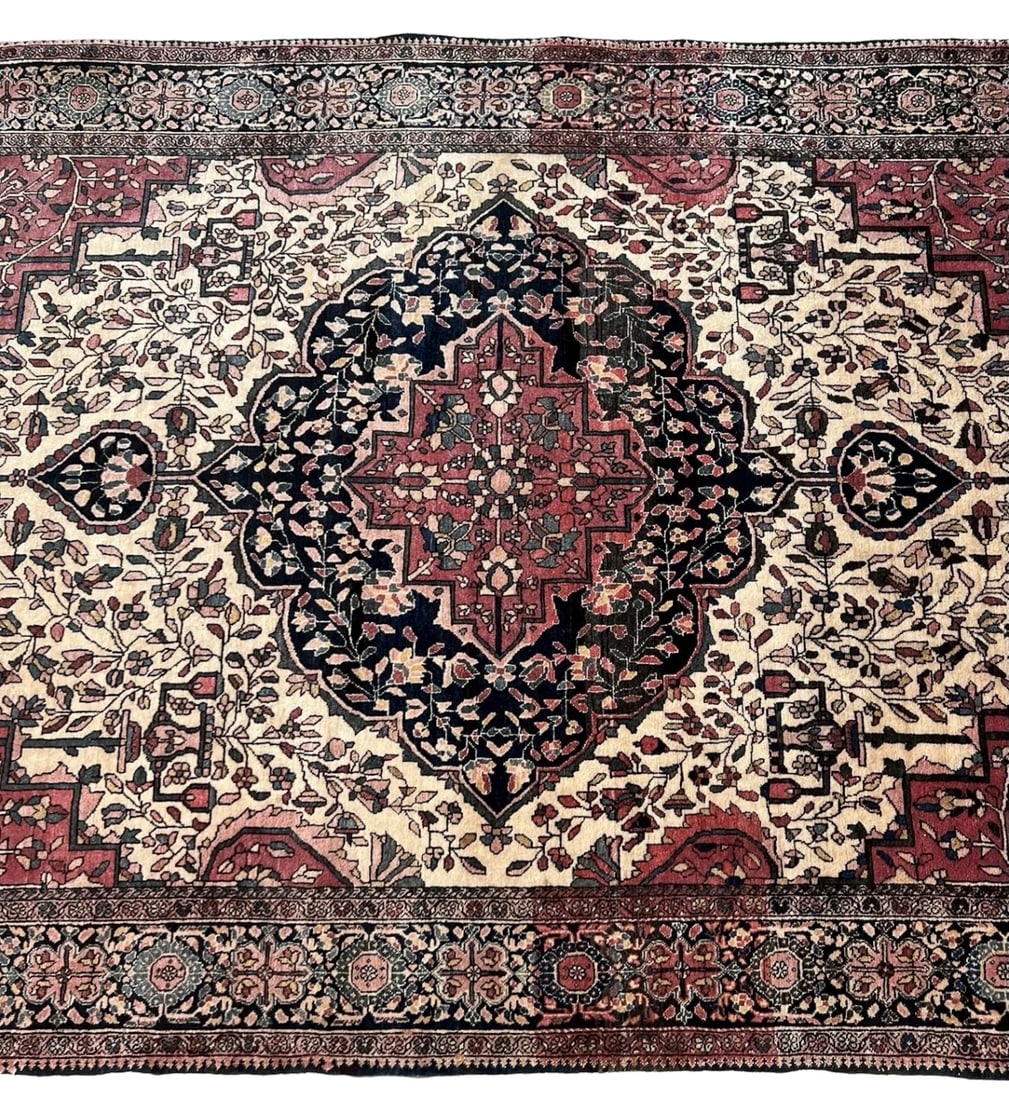 Antique Persian Sarouk Feraghan Rug - 3