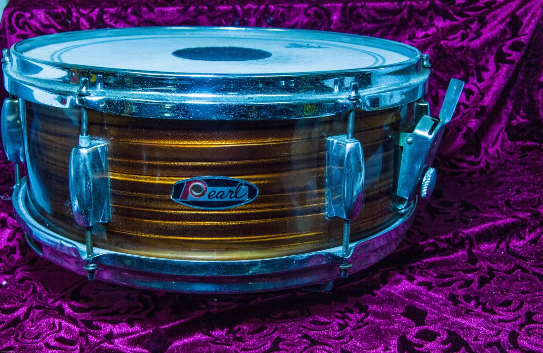 Vintage 1950's Pearl Snare Drum (1 of 3)