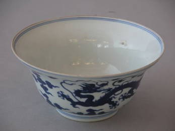 134E: A Chinese blue and white bowl, 19th century