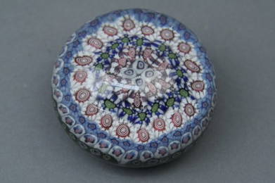 869: A mid-19th century Clichy paperweight, 2.75in.