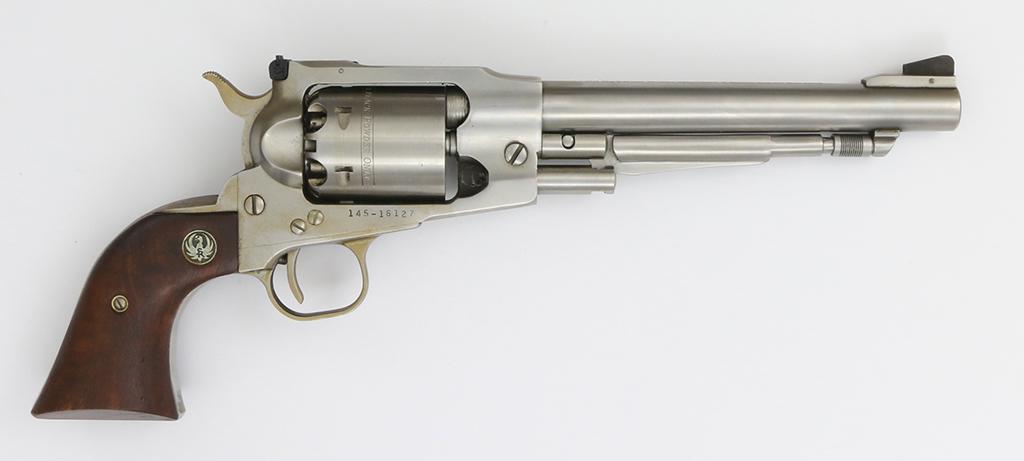 Perkussionsrevolver, Ruger, Old Army, Kal. .44,: Perkussionsrevolver, Ruger, Old Army, Kal. .44, #145-16127, stainless, 7.5" Lauf, Holzgriffschalen mit Rugeremblem, mit Lederholster. Zustand: C+ [WES]