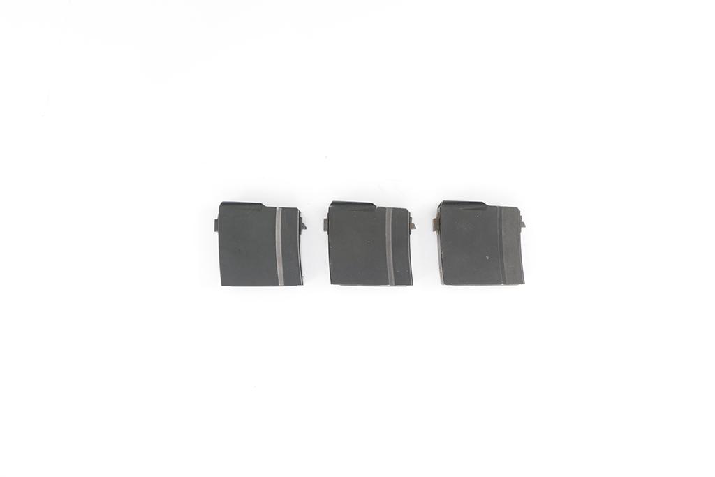 Lot of 3 Magazines for Swiss Army Assault Rifle Mod. 57: Konvolut 3 Stgw 57 Magazine, 6 Schuss Magazine. Zustand: D-A