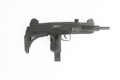 Airsoft Submachine Gun, Action Arms, UZI: Airsoft submachine gun, Action Arms, UZI, cal. 6mm Airsoft, #097498,spring pressure, with original box and manual. Condition: B+ [IDV]