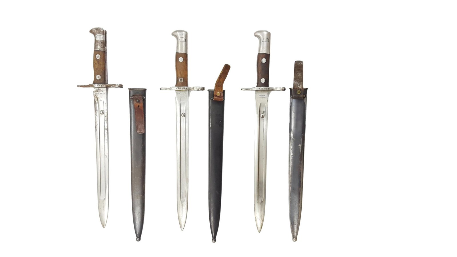 Lot of 3 Swiss Bayonets: Lot of Swiss bayonets (3 pcs.), federal ordnance 1889/99. condition: D+