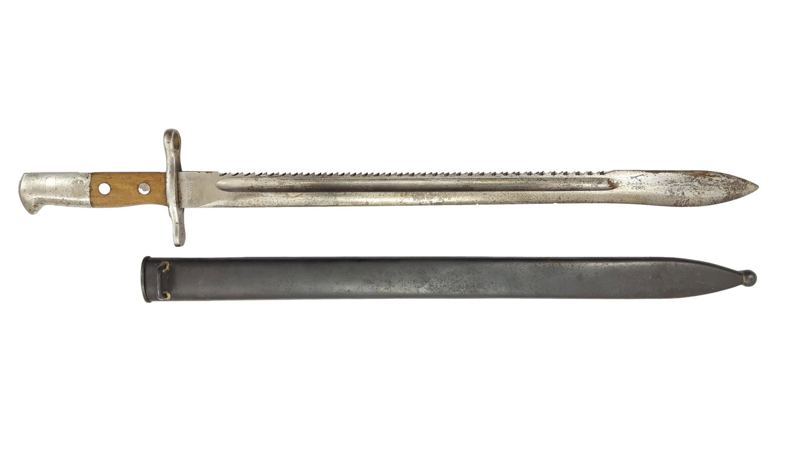 Swiss Saw-Backed Bayonet, Mod. 1914: Swiss saw-backed bayonet, ordnance 1914, for the Schmidt-Ruben Rifle Mod.1911 and their variants, wooden grips with 2 rivets, blade length: 48cm, complete with original steel scabbard. Condition: D+