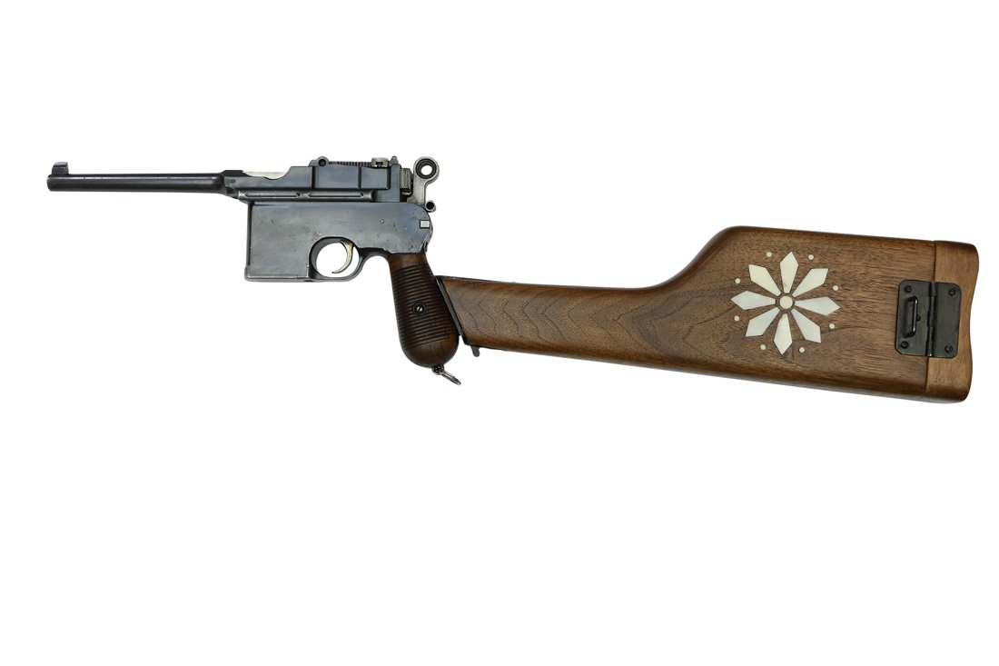 Mauser C96, Early Large Hammer Flatside: Pistole, Mauser, C96, fruehe Produktion, "Large Hammer Flatside" mit Holzanschlagschaft, eine seltene und begehrenswerte fruehe Produktion der C96. Die "Flatside" Pistolen wurden zwischen ca. 1899 bis