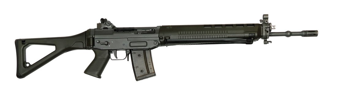 SIG ARMS PE90 (Factory Produced Semi-Auto Version): Selbstladegewehr, SIG ARMS, Mod. PE 90, mit Putzzeug, Ladehebel fehlt, Kal. 5,56 mm, #PE28885, Zustand: D+ [WES]