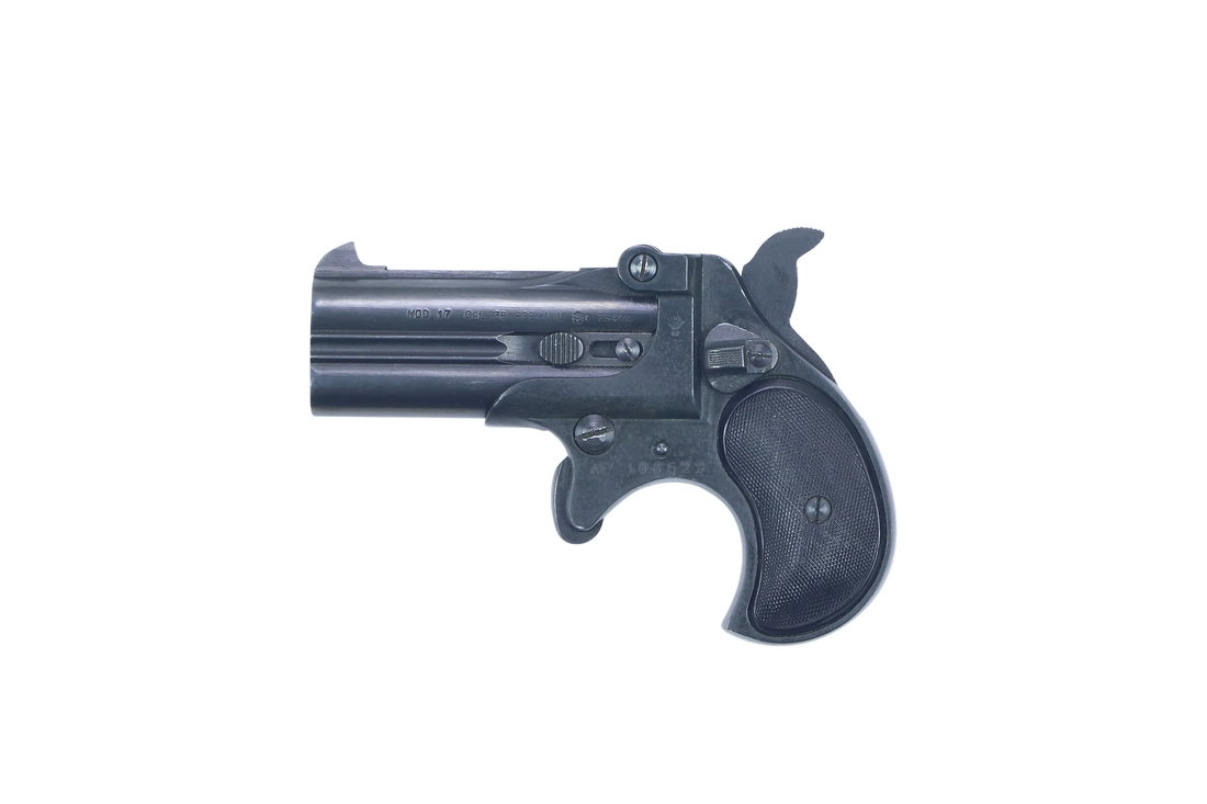 RÃ¶hm, "Derringer" Mod. 17: Pistole, RÃ¶hm, "Derringer" Mod. 17, Kal. .38 Special, #AE108629, Stahlteile brÃ¼niert, mit schwarzen Kunststoff Griffschalen, Zustand: C [WES]