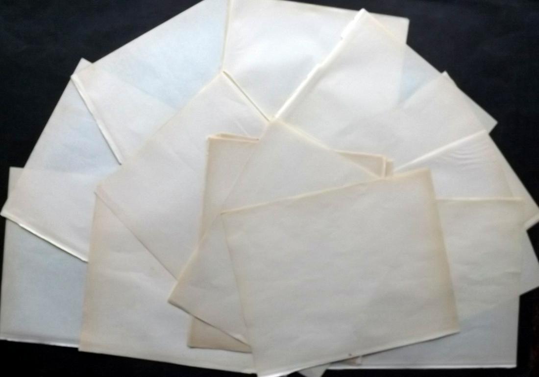 Old Paper, Bookbinding 1917 Lot of 20 Uniform Sheets: Lot of Uniform Thin Wove Paper Sheets, Folio. Made in Britain in 1917. Paper Size: 12 x 10 inch (31 x 26cm) Good Condition