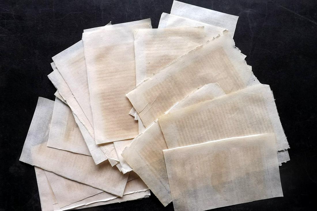 Old Paper, Bookbinding 1825 Lot of 25 Uniform Laid Paper Sheets, 12mo: Lot of Uniform Thin Laid Paper Sheets (Tissue Type) Made in France in 1825. 12mo. Paper Size: 7 x 4 inch (18 x 11cm) All with toning and offsetting