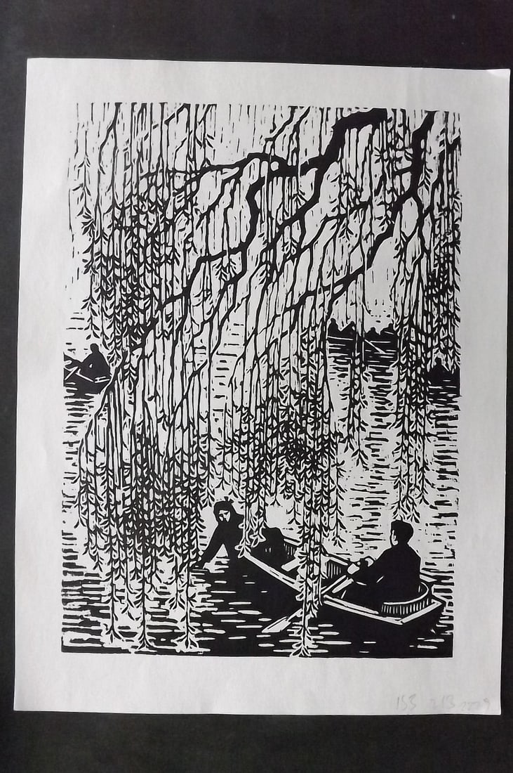 After Li Tschung 1963 Folio Print. Singing behind the Willow Veil: Folio Lithograph Published 1963, Dresden for "Peace for the World" Paper Size: 16 x 12 inch (40 x 30cm) Good Condition