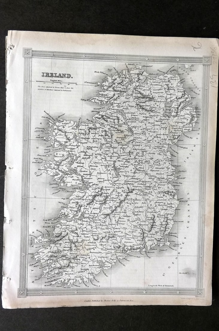 Findlay, Alexander C1835 Antique Map. Ireland: Antique Steel Engraved Map Published C1835 by Thomas Kelly, London for "A New and Universal English Dictionary" by the Rev. James Barclay. Maps by Alexander Findlay. Paper Size: 11 x 8 inch (28 x 21cm