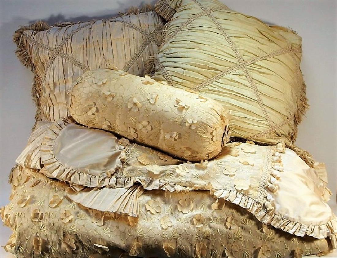 Horchow Dian Austin King Duvet Bed Set (1 of 6)