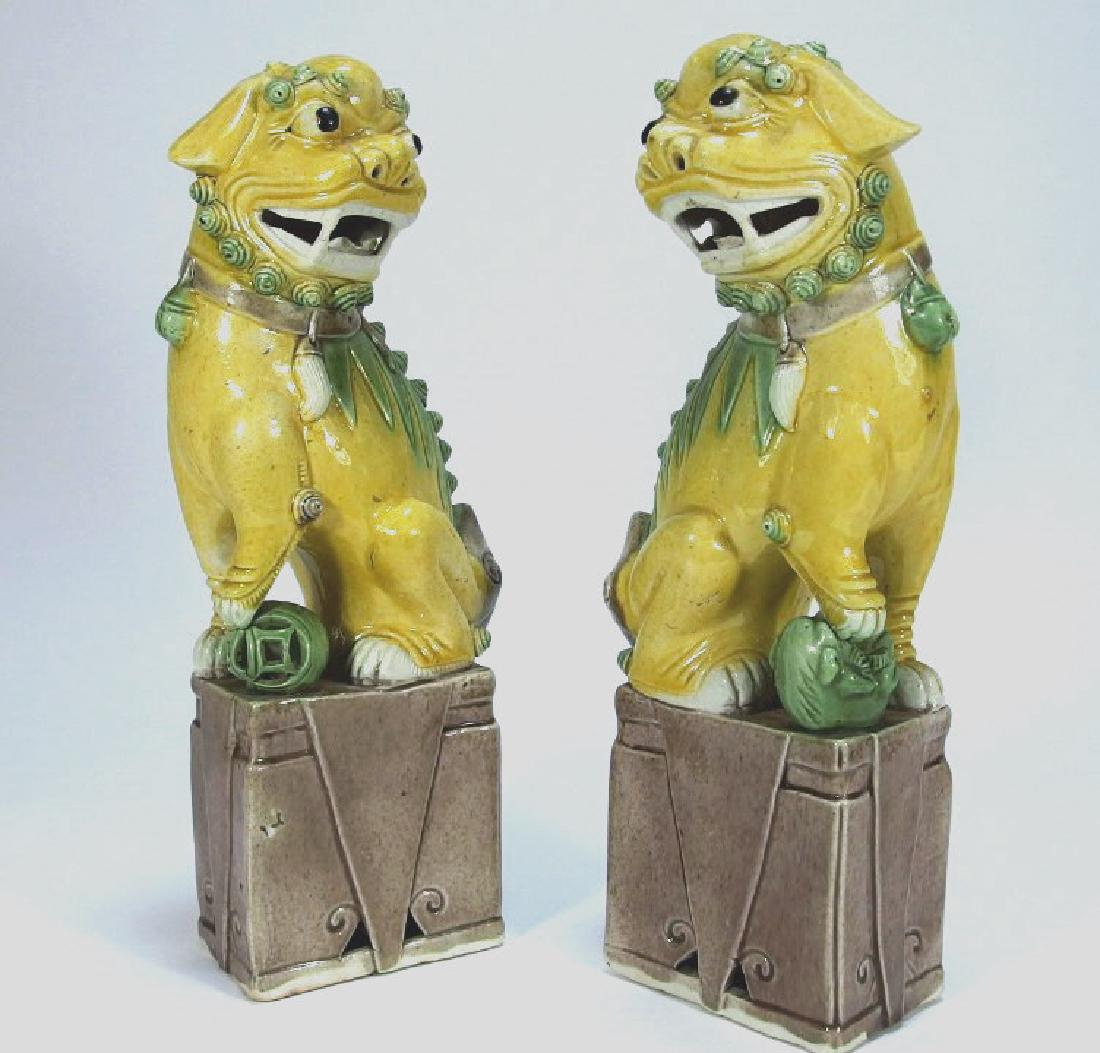 PR Chinese Sancai Glaze Porcelain Foo Dogs (1 of 11)