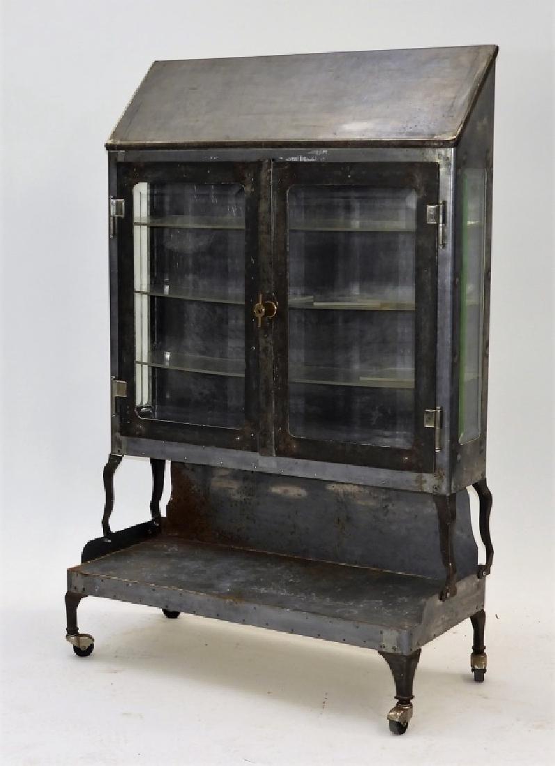 C.1920 American Art Deco Steel Medical Cabinet (1 of 6)