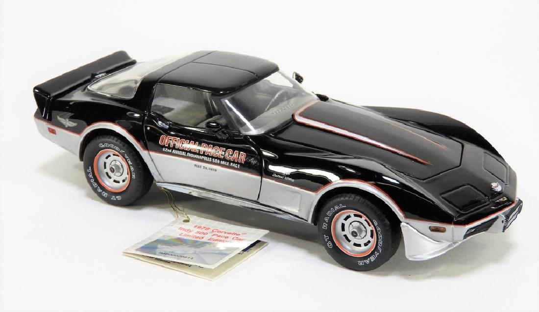 UT シボレー・コルベット　インディペースカー　1978   1/18 シボレー・コルベット インディペースカー 1978 1/18 UT - メルカリ