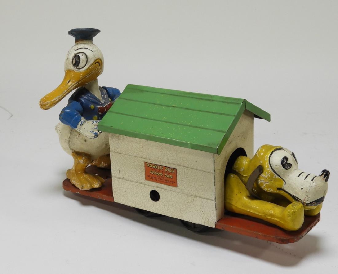 Disney Lionel No. 1107 Donald Duck Hand Car Train (1 of 7)