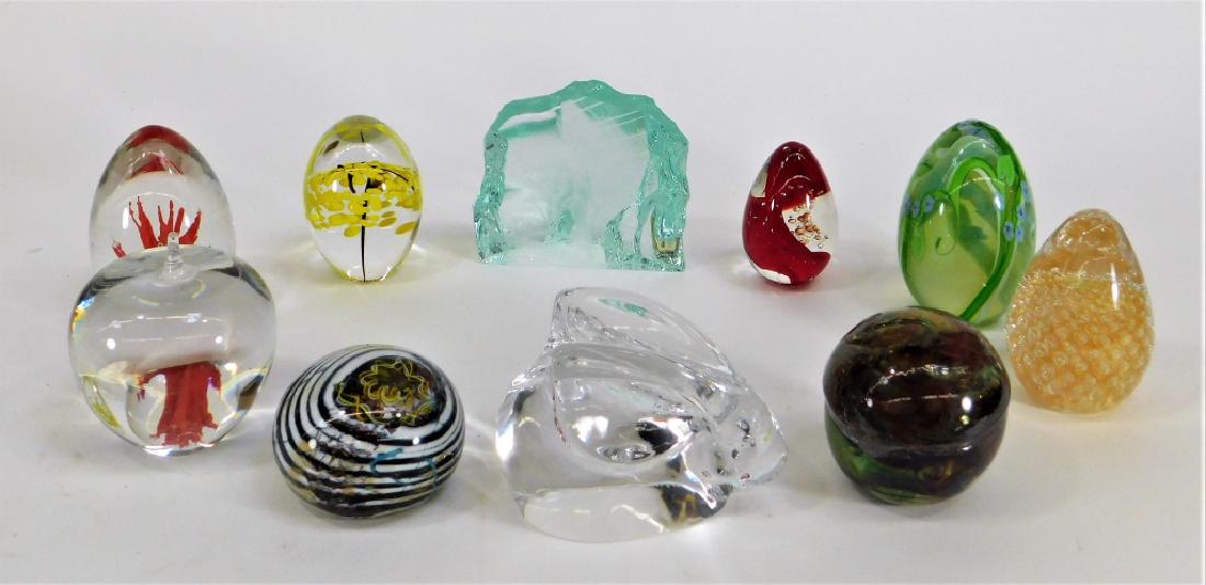 10PC 20C. Modern Art Glass Paperweight Egg Group: ,United States,20th Century Group includes 5 egg form paperweights, Tiffany & Co. clear glass apple, Kosta Boda etched deer paperweight, Orrefors rabbit, a signed and dated 1969 Peter Bramhall multi-c