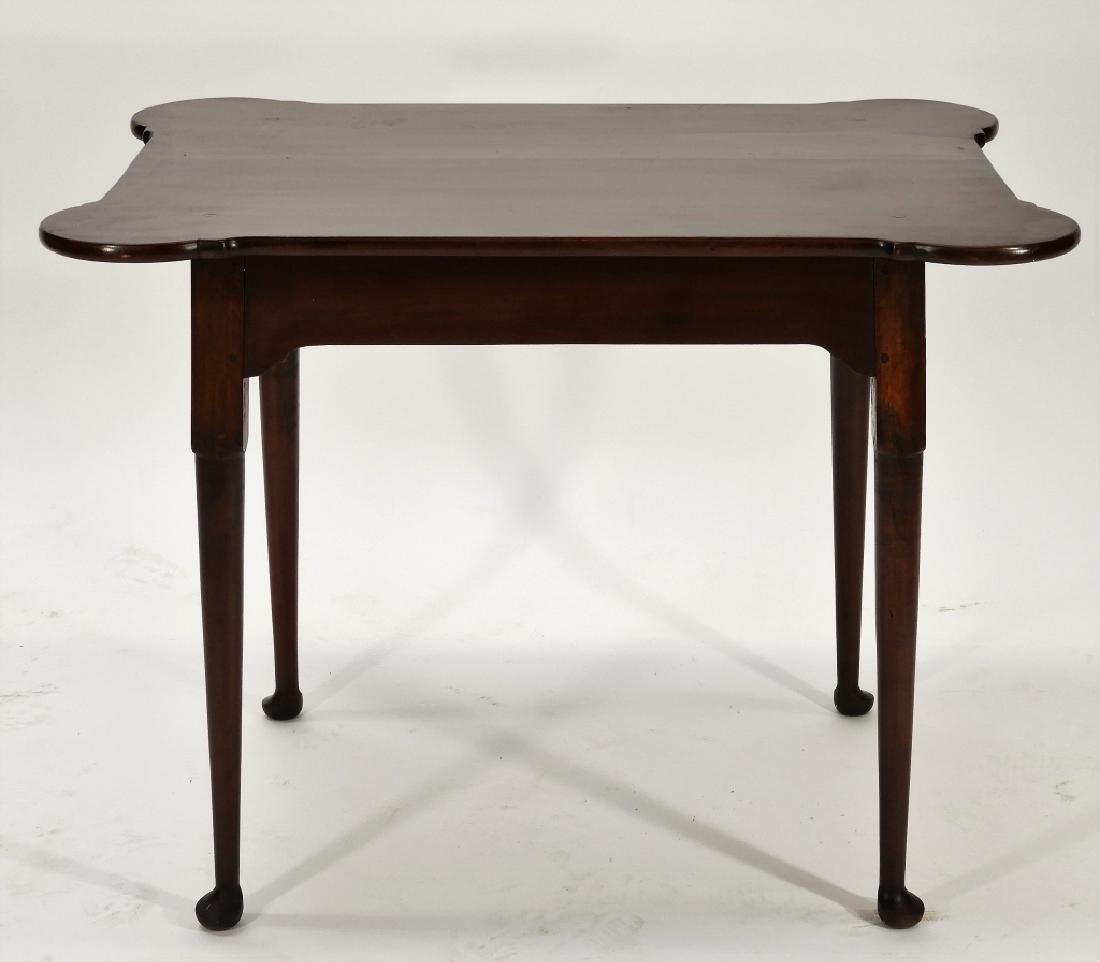 Eldred Wheeler Boston School Queen Ann Tea Table (1 of 6)