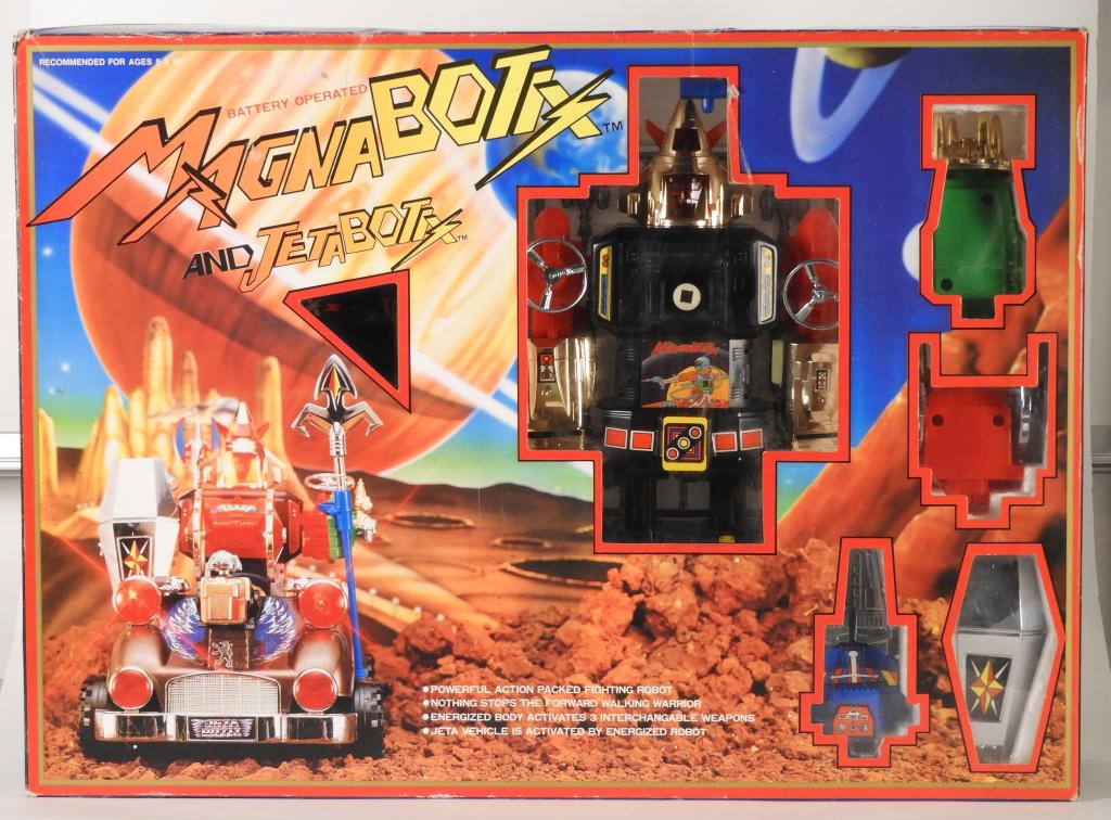 MagnaBotix Voltron Dairugger Period Bootleg Robot: Taiwan,1985 Box C8+ with light to moderate shelf wear, vibrant graphics and displays well, cellophane partially unglued. Toy C8.5+ appearing to be unused with minimal wear, very light wear to gold and