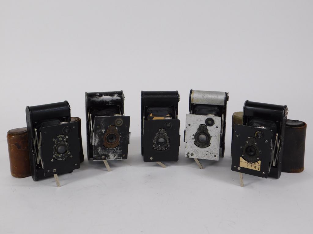 Lot of 5 Kodak Vest Pocket Cameras #4: Lot of 5 Kodak Vest Pocket Autographic cameras, 1915-1926. Includes 2 leather cases.