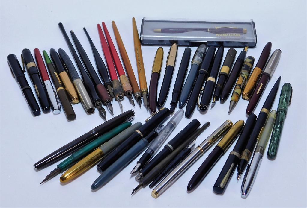 35+ Vintage Fountain Pens Mechanical Pencils (1 of 5)