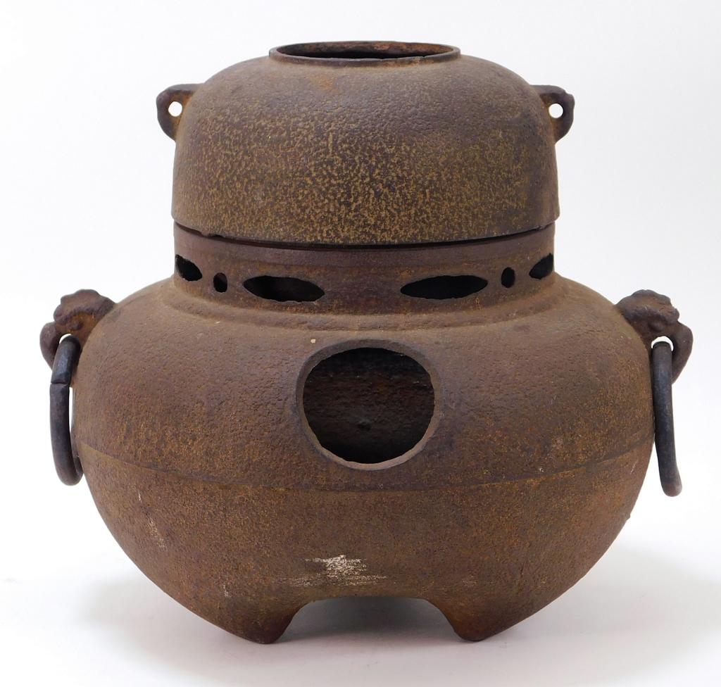 19C. Japanese Cast Iron Cooking Vessel Braiser (1 of 6)