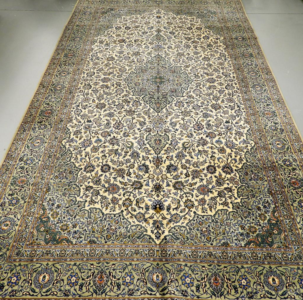 LARGE Middle Eastern Kashan Floral Carpet Rug (1 of 7)
