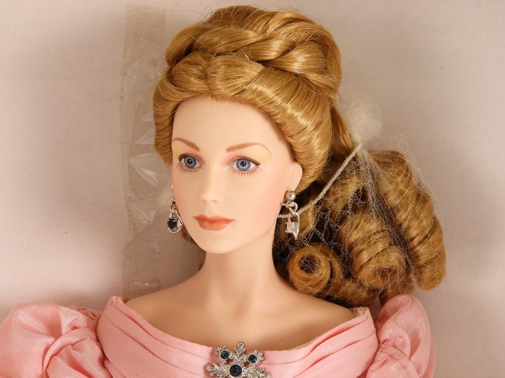 Franklin Mint Collectible Decorated Porcelain Doll (1 of 6)