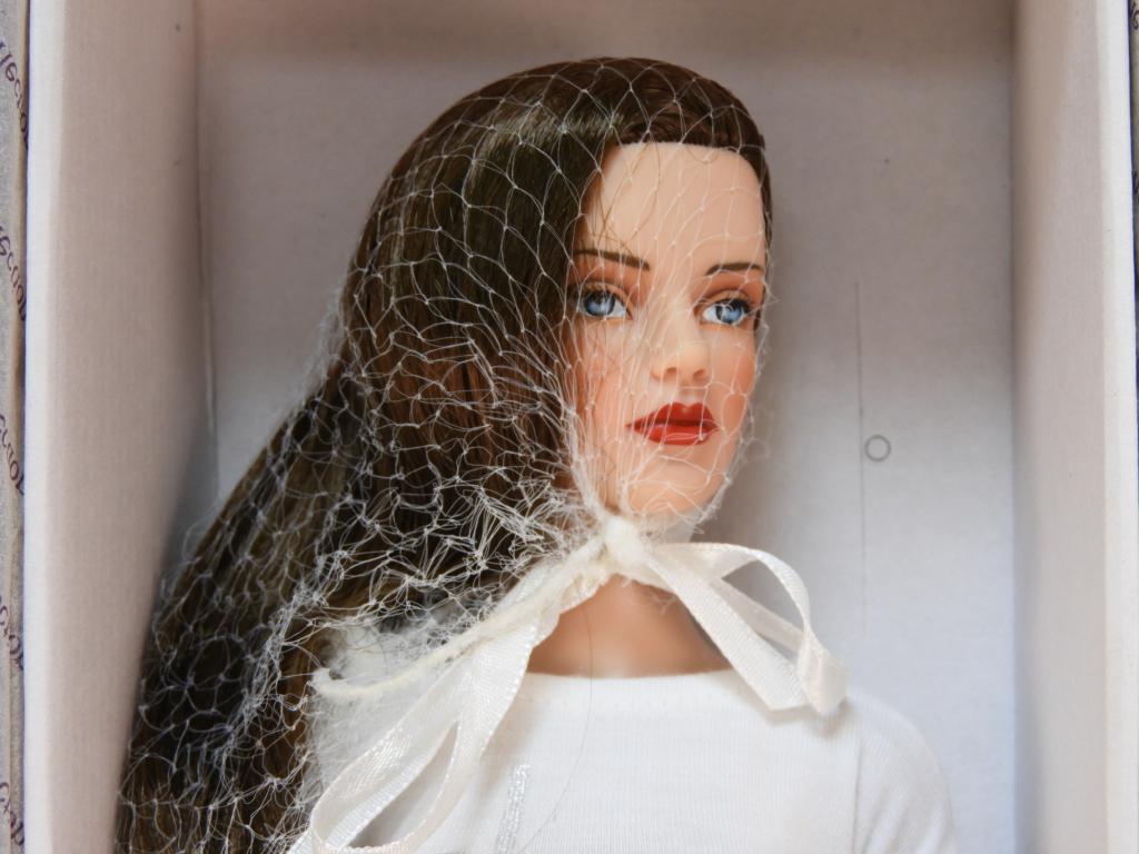 Tonner Tyler Wentworth Collection Fashion Doll (1 of 5)