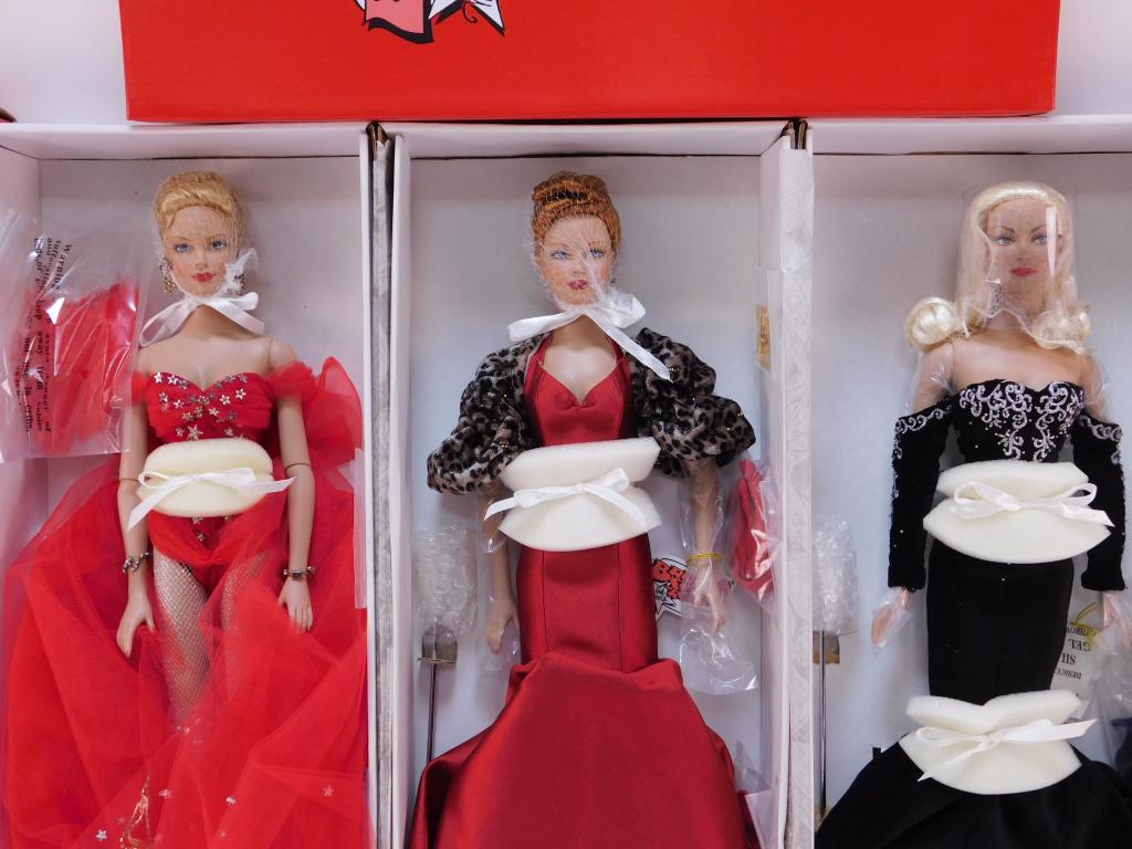 3 Effanbee Brenda Starr Reporter Dolls (1 of 7)