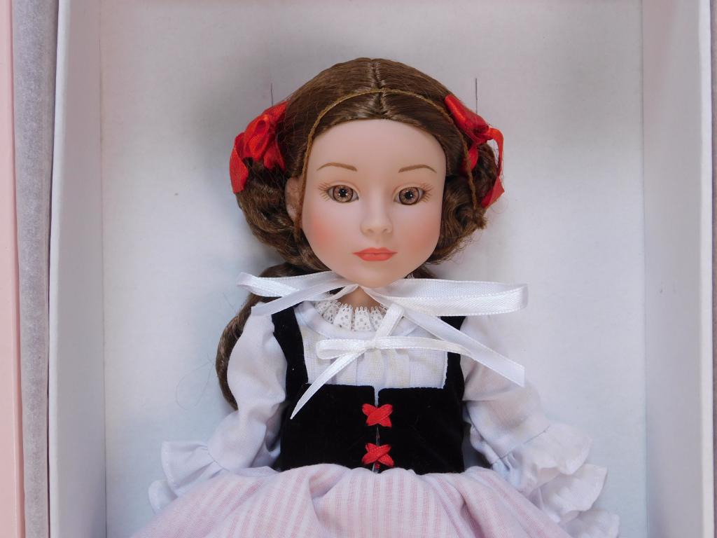 Effanbee What Big Eyes You Have Fashion Doll (1 of 6)