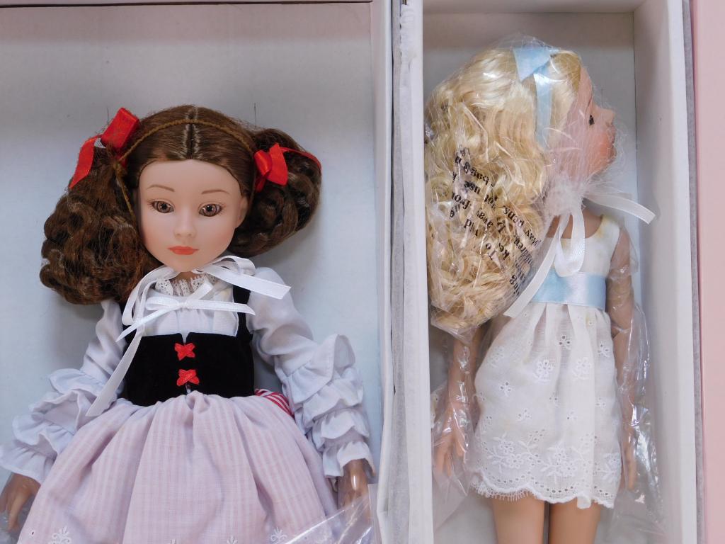 2 Effanbee Goldilocks Red Riding Hood Dolls (1 of 8)