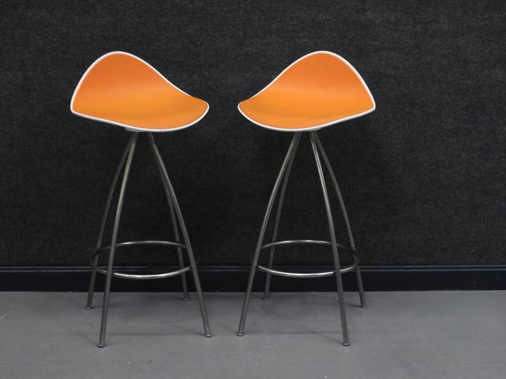 PR Jesus Gasca Authentic Stua Onda Barstools: Jesus Gasca Spain,2006 Designed by JesÃºs Gasca, The stool with a wave-like form that hugs the your back. Chrome & Vinyl,16" w x 16" d x 33" t.27" seat height From a Cranston, Rhode Island gentleman
